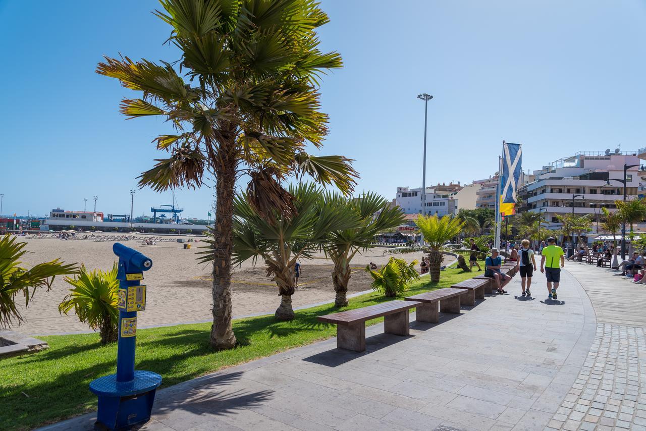 Modern Apartment Los Cristianos Center Exterior photo