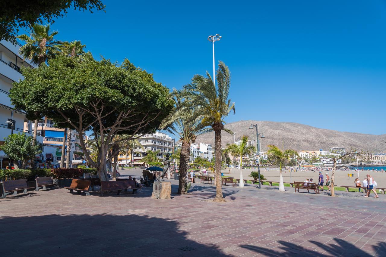 Modern Apartment Los Cristianos Center Exterior photo